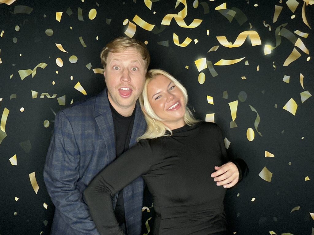 20251205 203212944 Digital Photo booth